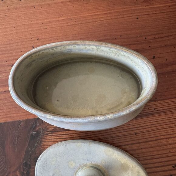 "Pier 1" Art Pottery Oval Sage Green Dish Trinket Decor Box with Lid - Picture 15 of 16